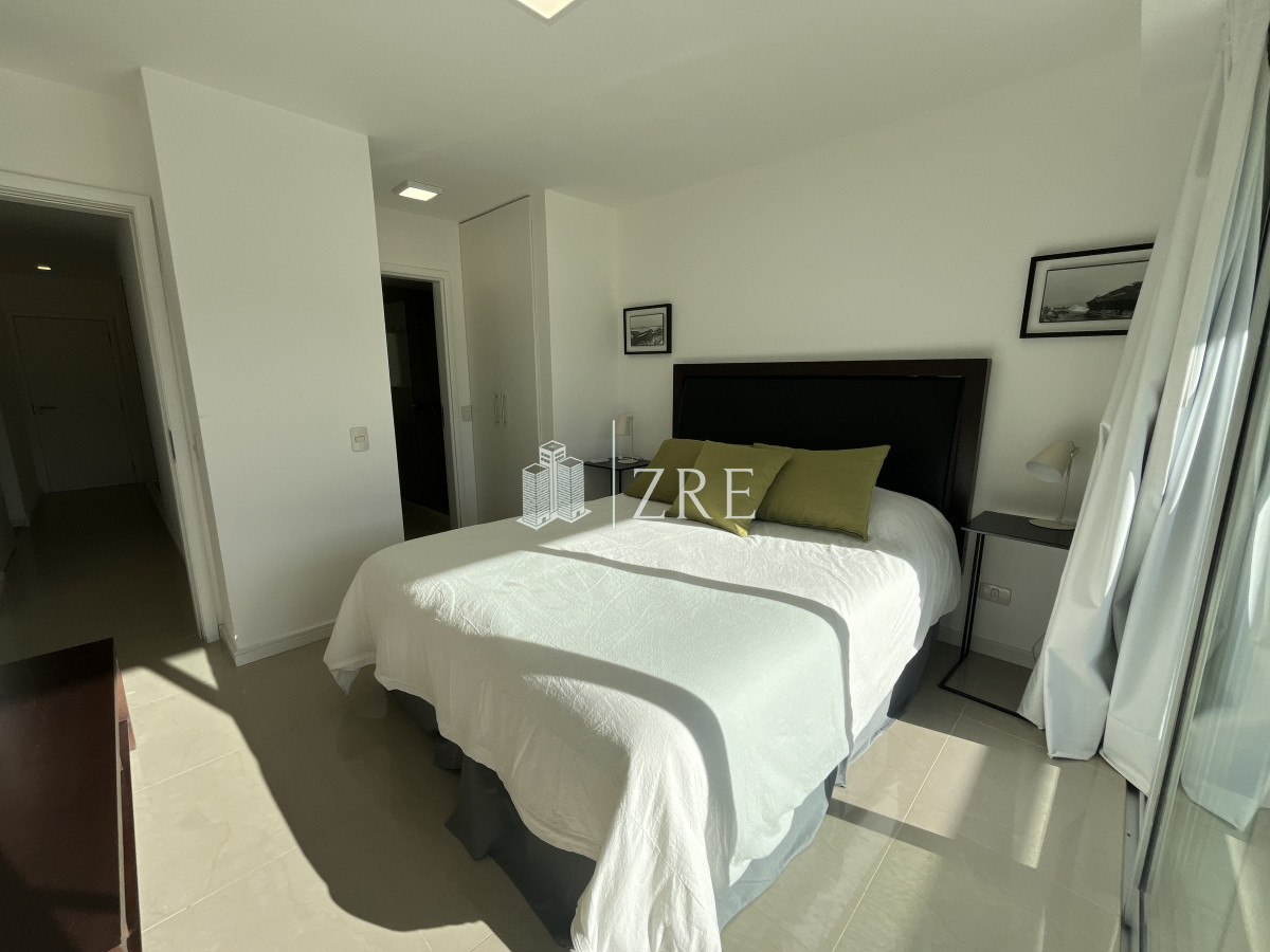 Apartamento ID.233 - Venta apartamento 3 dormitorios playa brava Punta del Este 