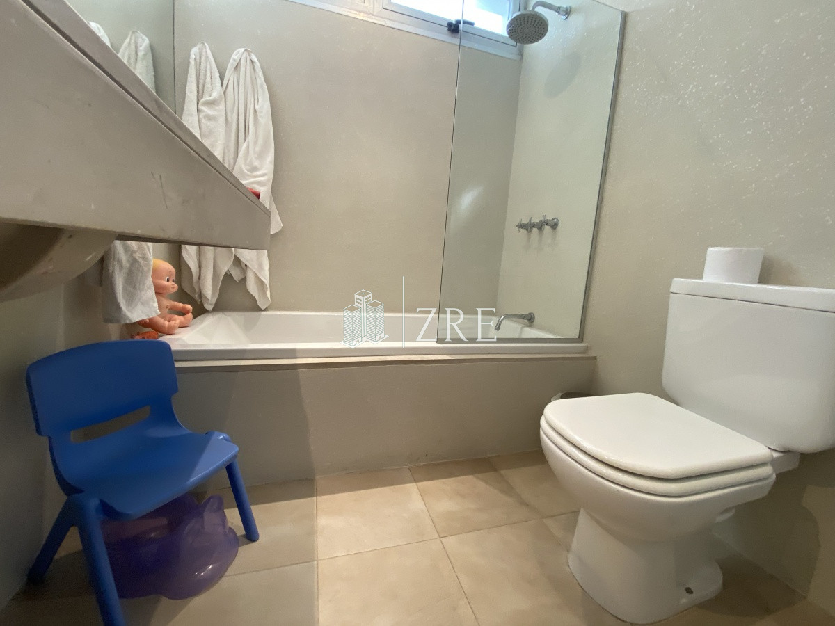 Apartamento ID.533 - Venta apartamento de 4 dormitorios Punta del Este