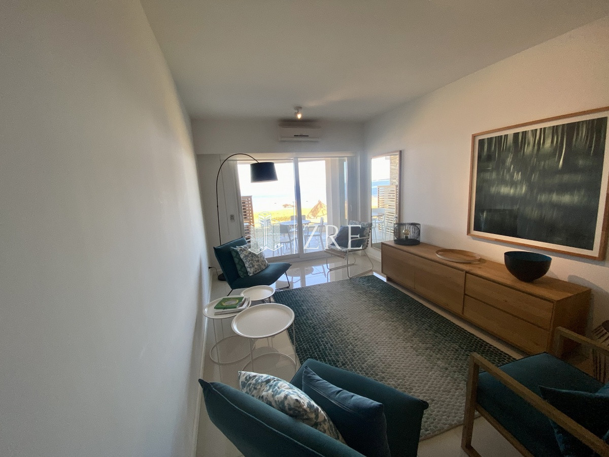 Apartamento ID.352 - Venta apartamento 2 dormitorios playa mansa Punta del Este 