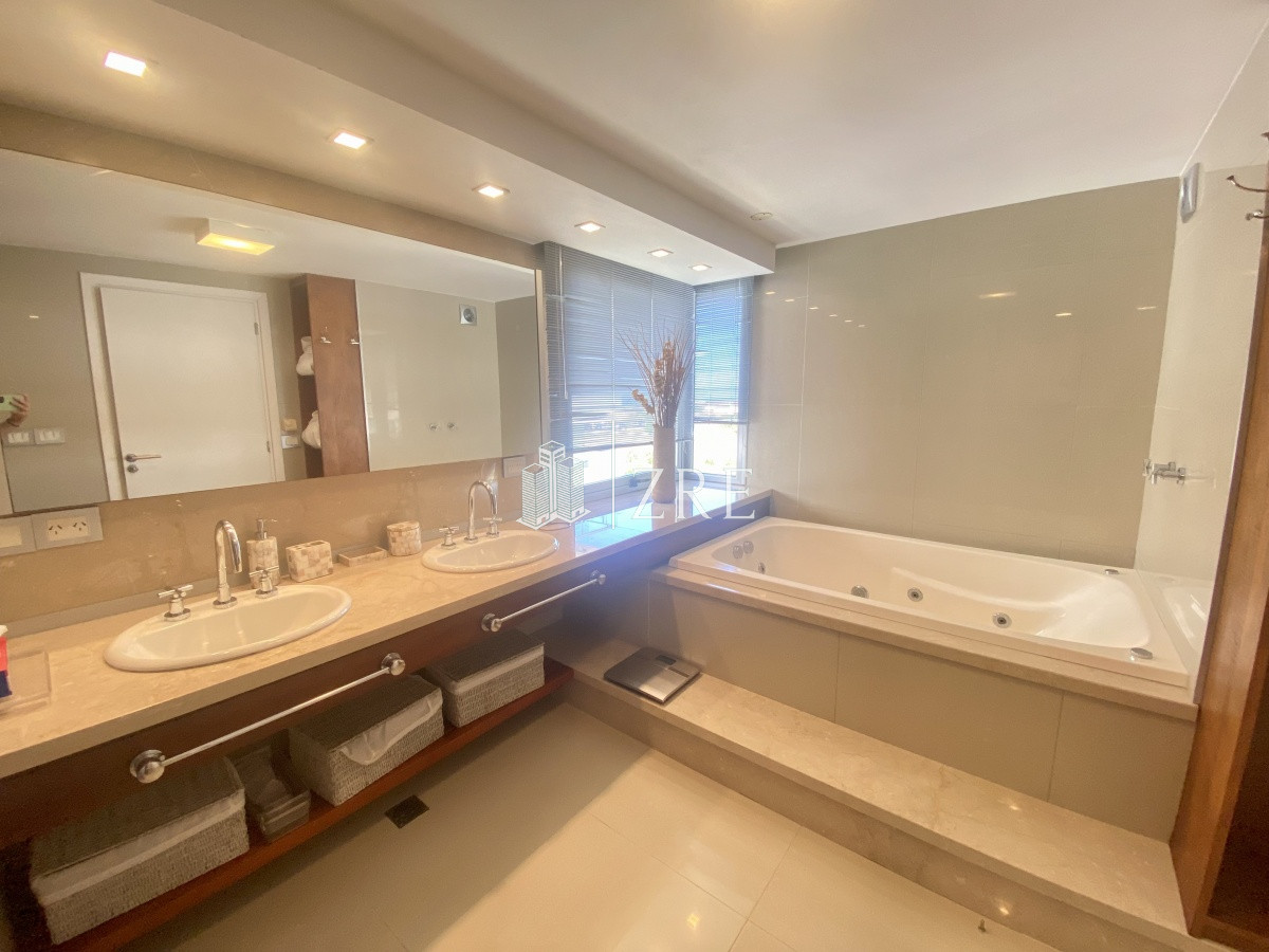 Apartamento ID.256 - Venta apartamento frente al mar 3 dormitorios