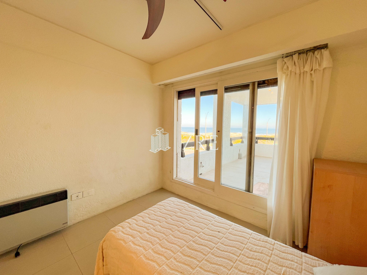 Apartamento ID.1262 - Venta Apartamento 4 Suites Con Vista al Mar, Playa Brava, Punta del Este.