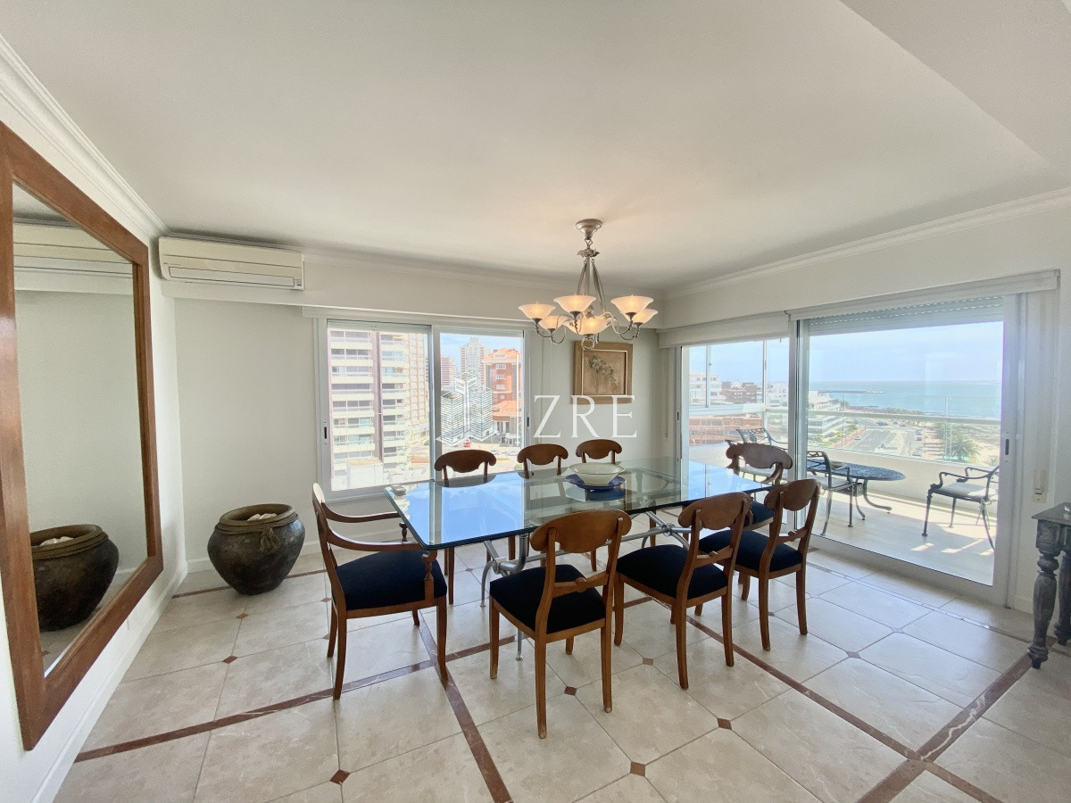 Apartamento ID.289 - Venta apartamento 3 dormitorios. Playa mansa, Punta del Este  