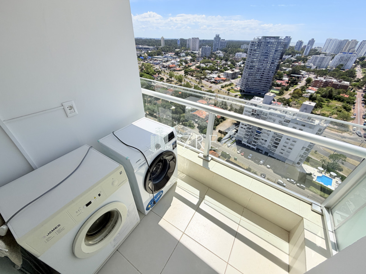 Apartamento ID.1264 - Venta apartamento 2 dormitorios. Playa mansa, Punta del Este 