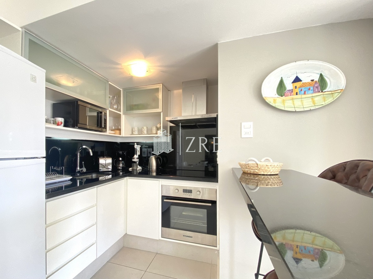 Apartamento ID.294 - Venta 2 dormitorios península Punta del Este.