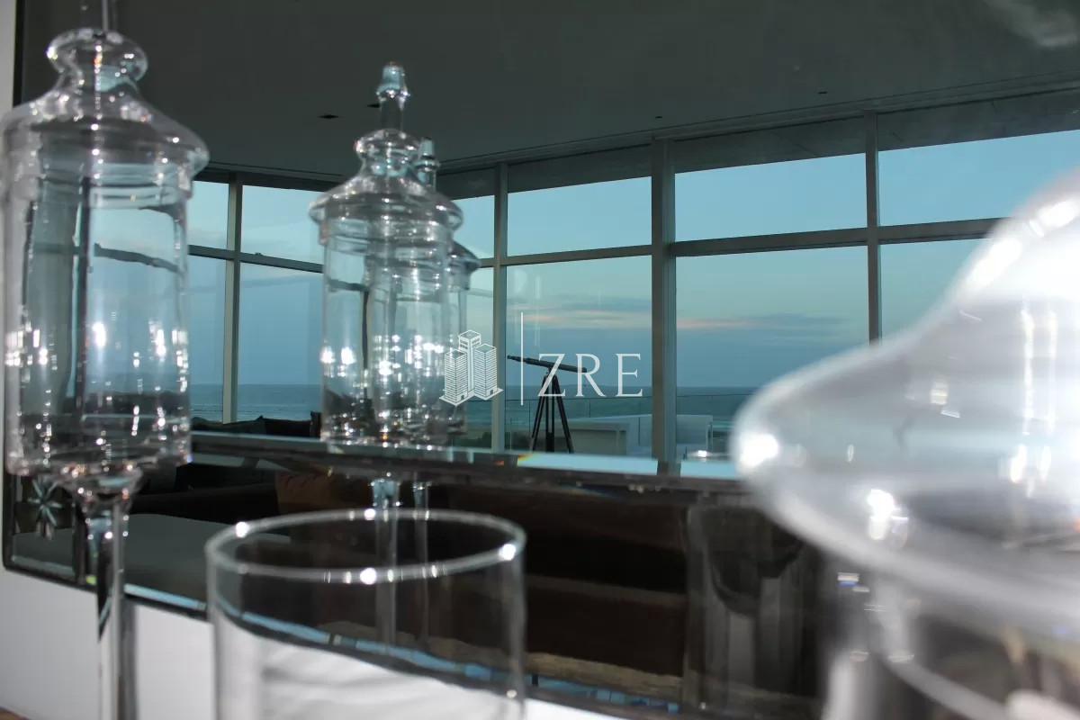 Apartamento ID.908 - Venta apartamento 5 dormitorios playa brava Punta del Este 