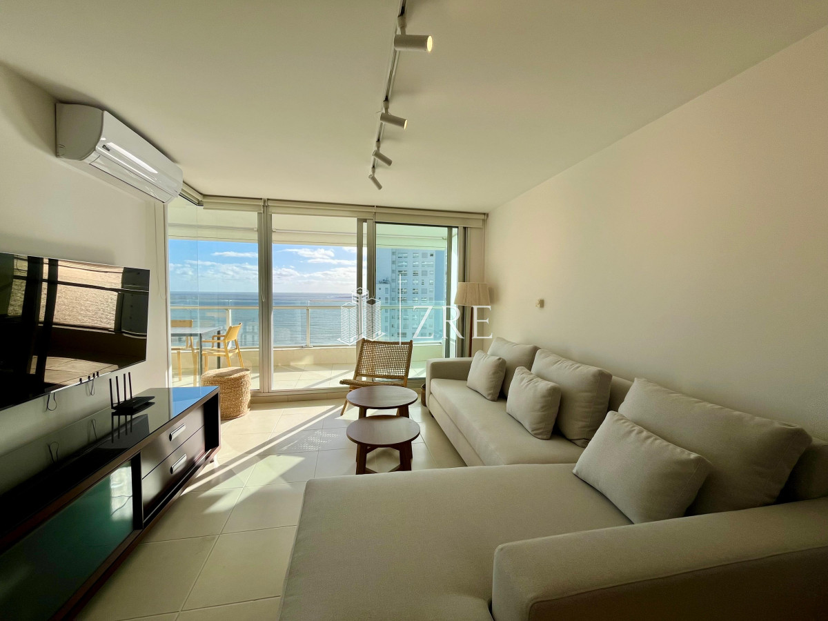 Apartamento ID.931 - Alquiler temporal, apartamento 2 dormitorios. Playa mansa, Punta del Este. 
