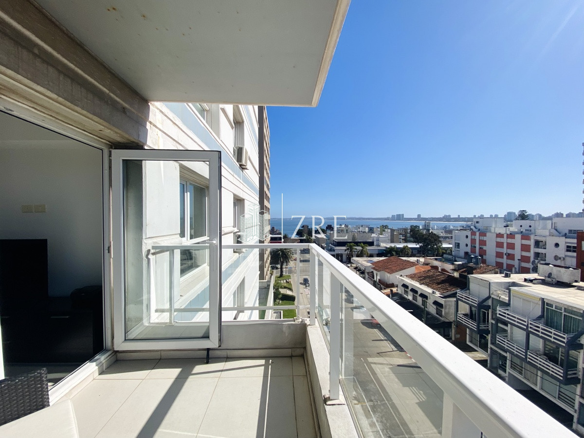 Apartamento ID.294 - Venta 2 dormitorios península Punta del Este.