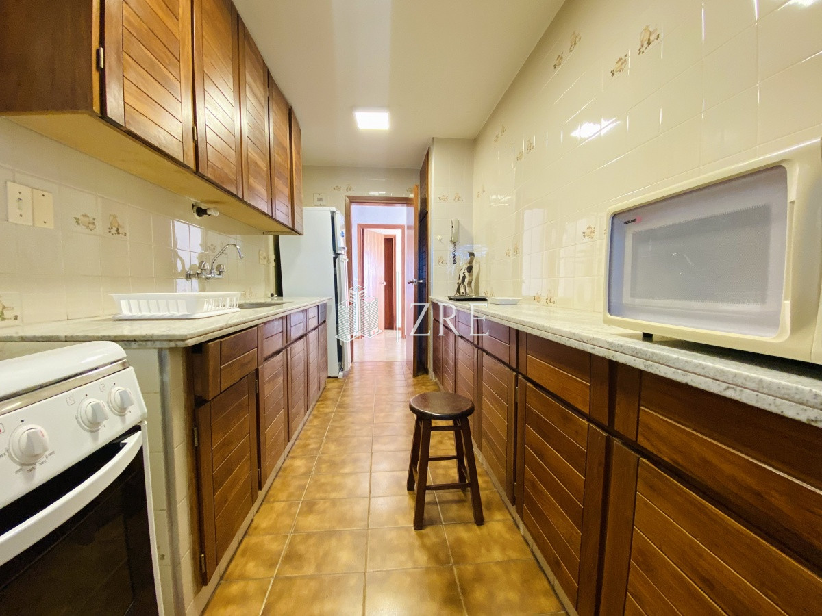 Apartamento ID.434 - Venta apartamento 3 dormitorios, piso alto, Torre tradicional en Punta del Este 