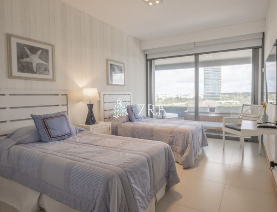 Apartamento ID.56 - Alquiler espectacular penthouse duplex Punta del Este - 4 dormitorios