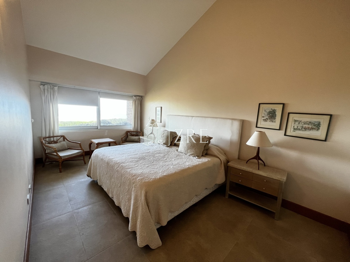 Apartamento ID.122 - Venta Penthouse Primera línea Brava