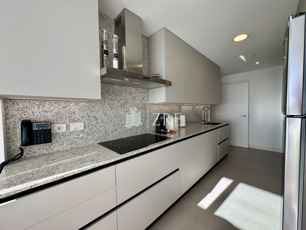Apartamento ID.558 - Venta apartamento Punta del Este, playa brava 