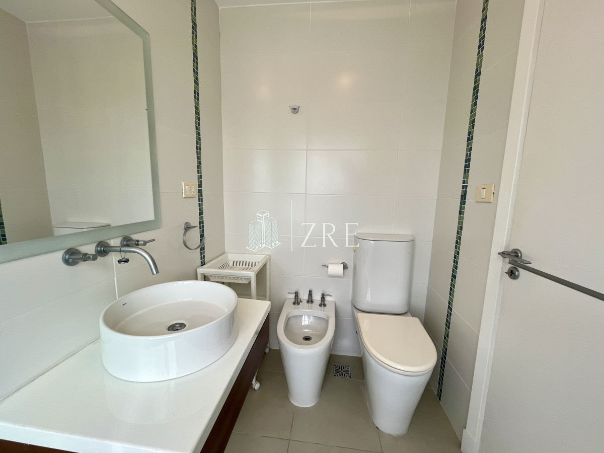 Apartamento ID.695 - Venta apartamento penthouse 3 dormitorios. Playa brava, Punta del Este 