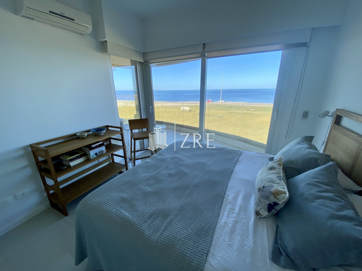 Apartamento ID.352 - Venta apartamento 2 dormitorios playa mansa Punta del Este 