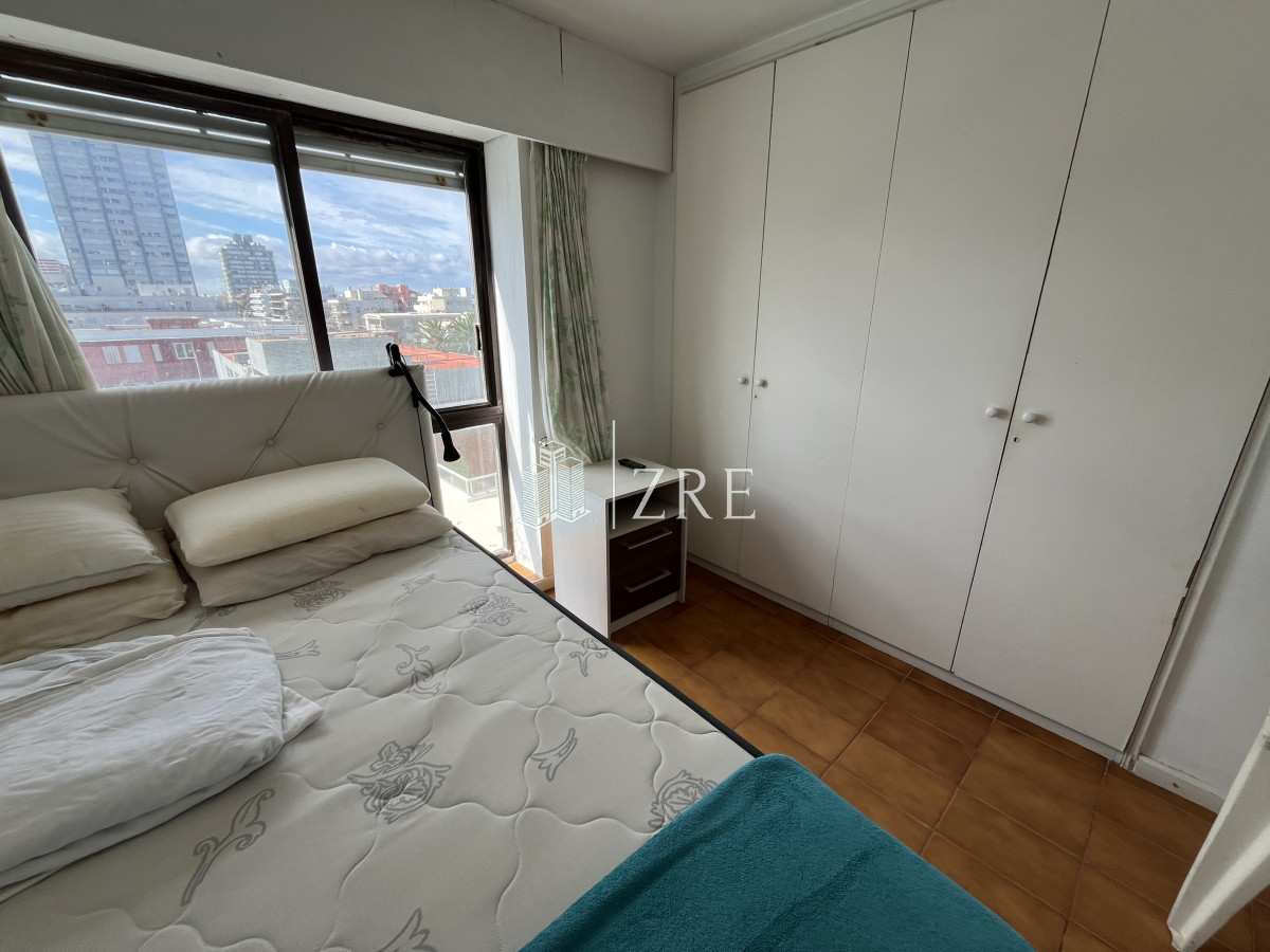 Apartamento ID.640 - Venta apartamento cuatro dormitorios, Península. Punta Del Este 