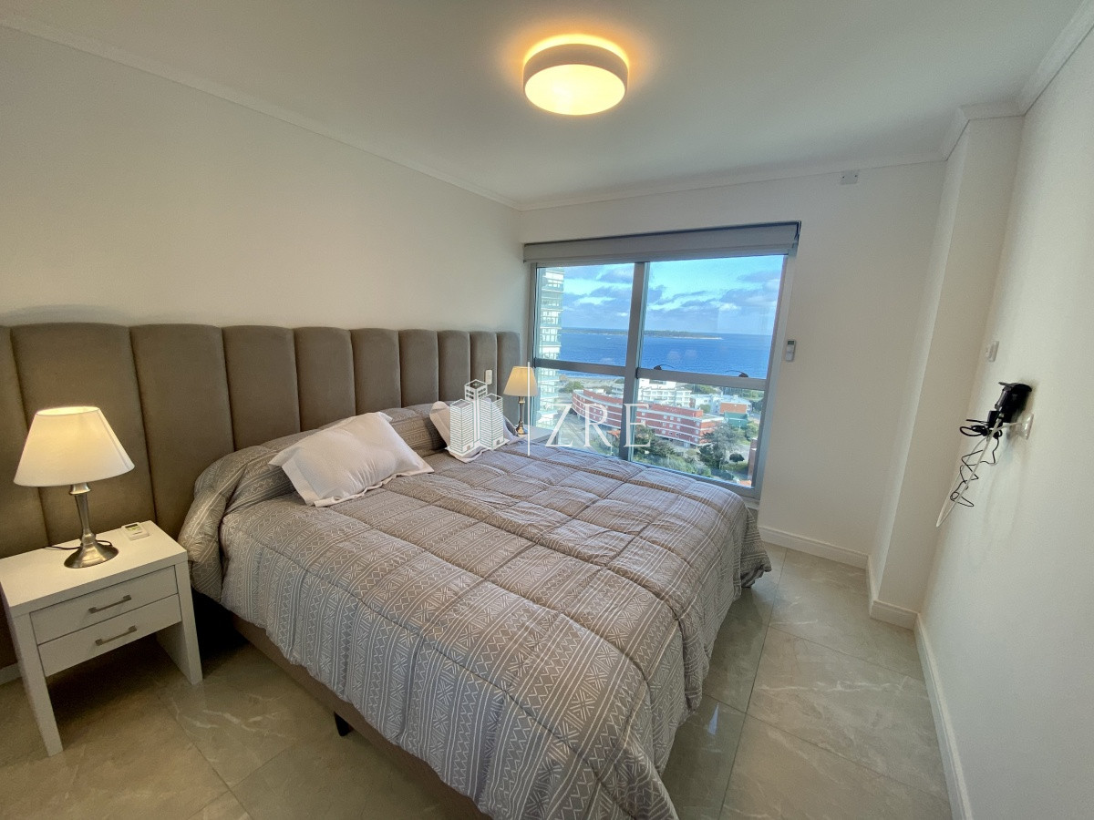 Apartamento ID.311 - Venta dos dormitorios playa mansa Punta del Este