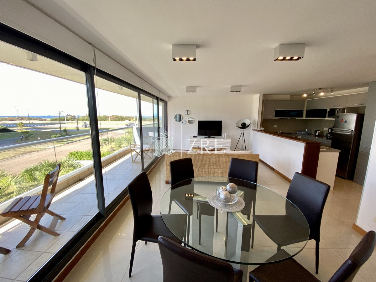 Apartamento ID.334 - Venta apartamento 2 dormitorios. Playa brava, Punta del Este