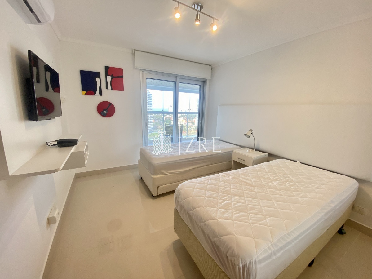 Apartamento ID.226 - Venta apartamento 2 dormitorios Punta del Este 