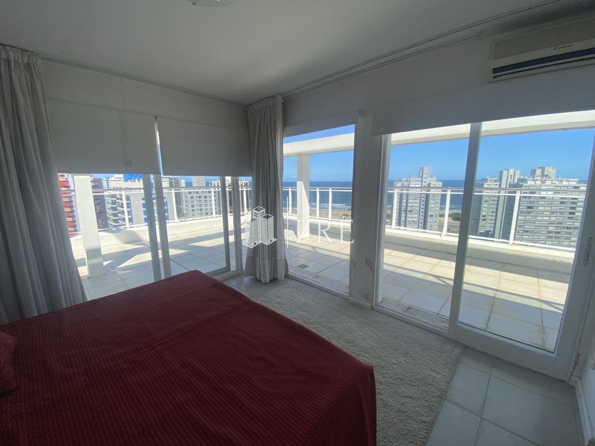 Apartamento ID.783 - Venta Penthouse 3 dormitorios Punta del Este