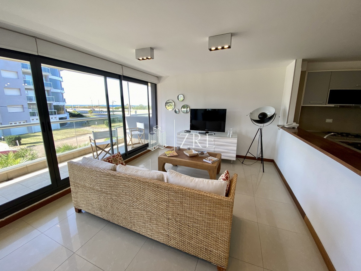 Apartamento ID.334 - Venta apartamento 2 dormitorios. Playa brava, Punta del Este