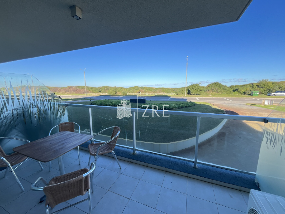 Apartamento ID.233 - Venta apartamento 3 dormitorios playa brava Punta del Este 