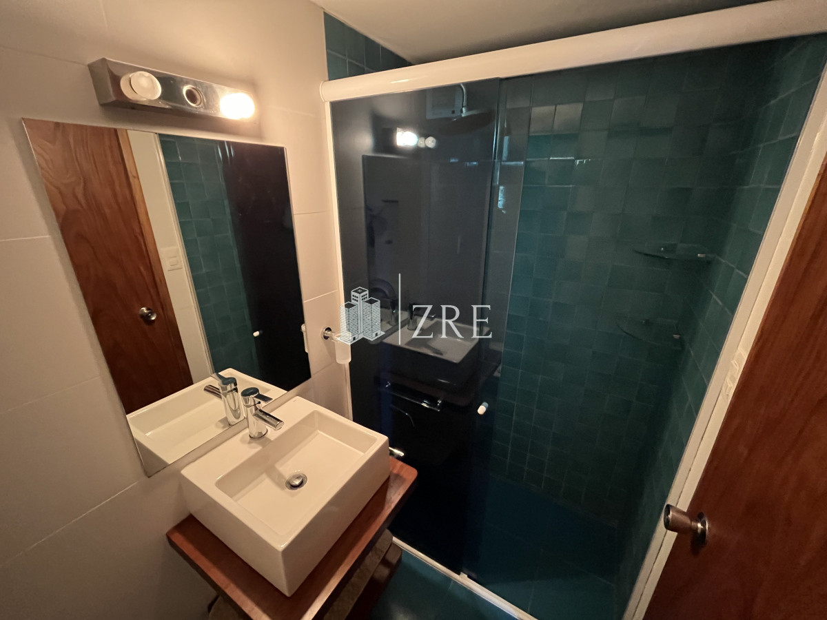 Apartamento ID.639 - Venta de apartamento tres dormitorios. 