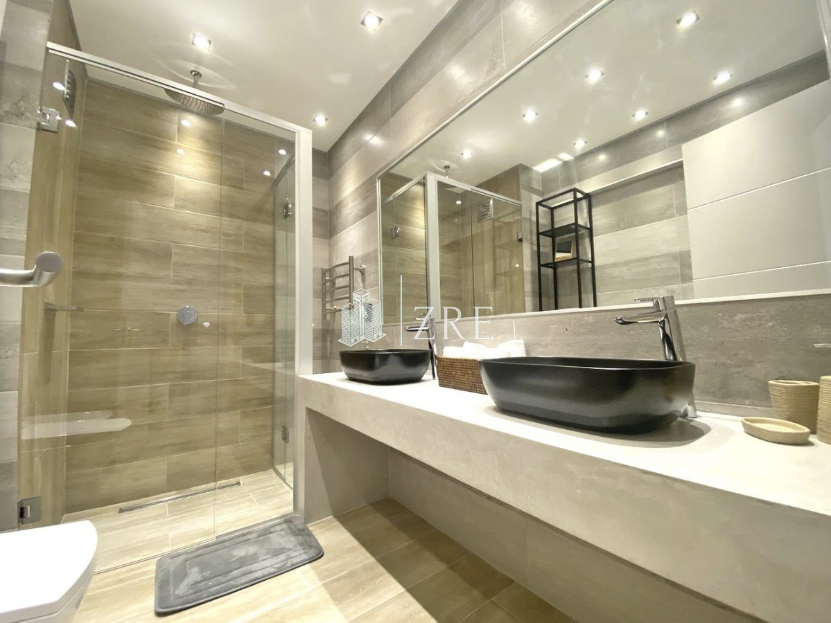Apartamento ID.163 - Venta apartamento 3 dormitorios. Aidy Grill, Punta del Este.  