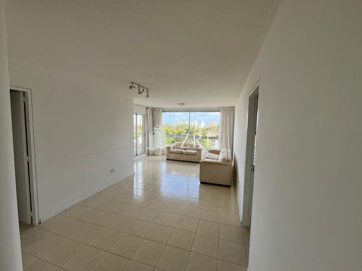 Apartamento ID.596 - Venta apartamento Amadeus, Playa Mansa, Punta del Este