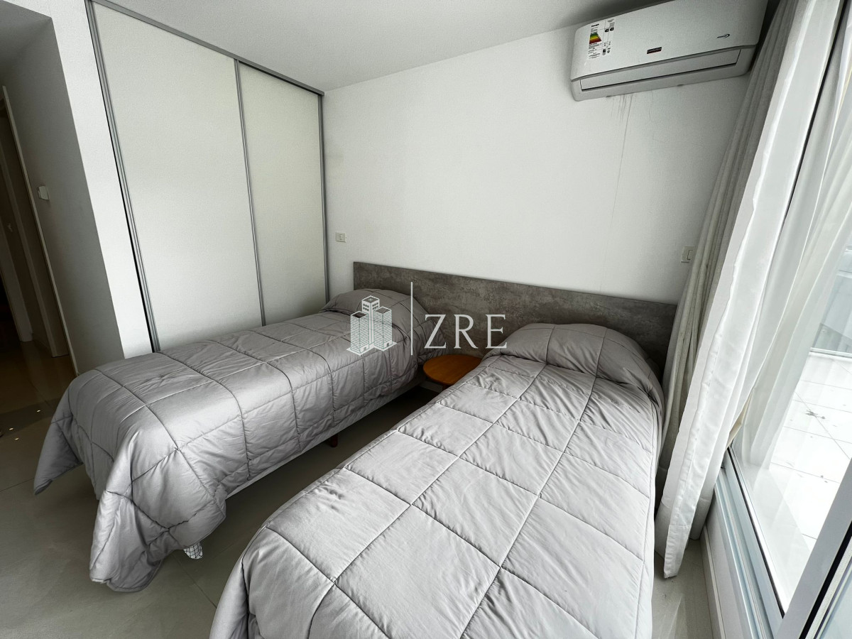 Apartamento ID.468 - Venta apartamento 3 dormitorios. Playa mansa, Punta del Este