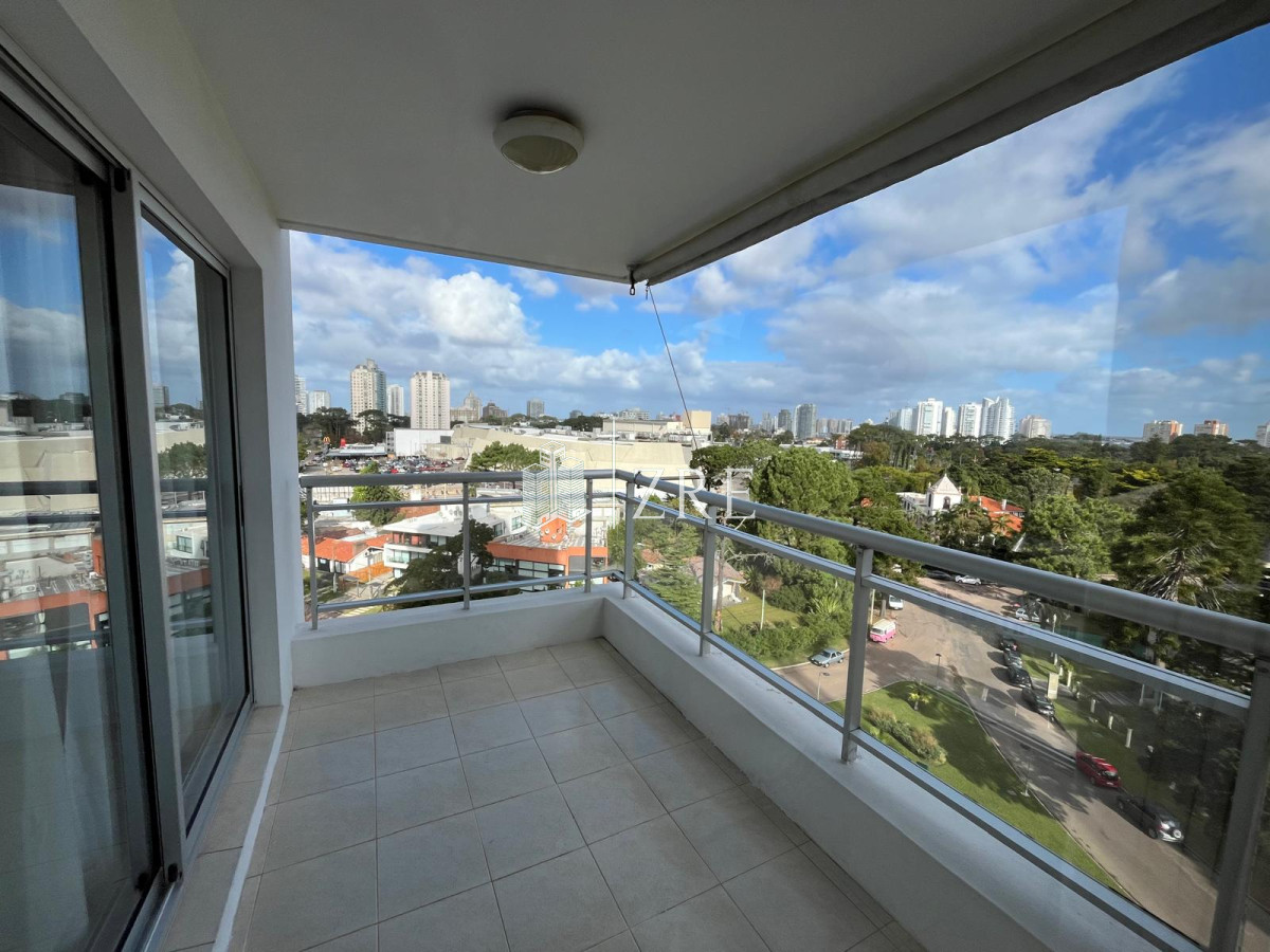 Apartamento ID.596 - Venta apartamento Amadeus, Playa Mansa, Punta del Este