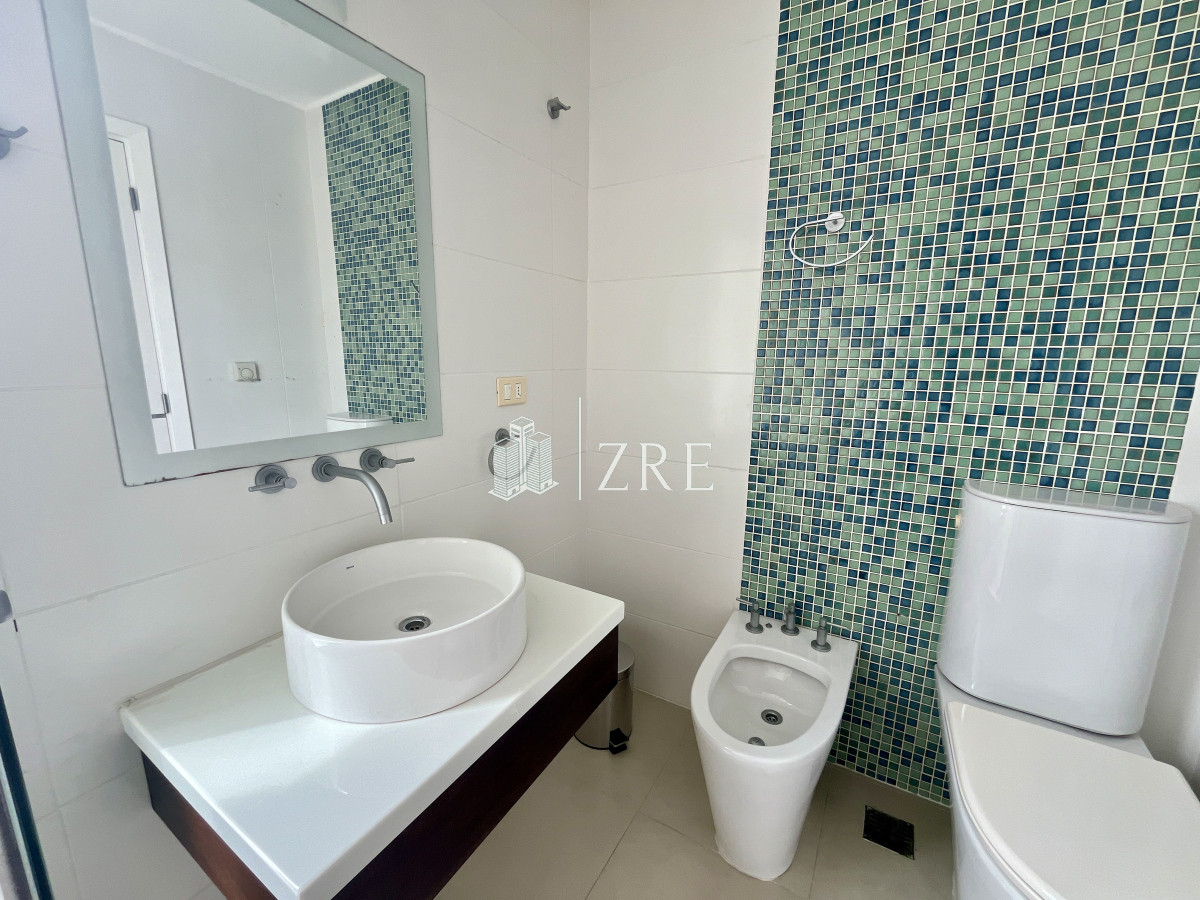 Apartamento ID.695 - Venta apartamento penthouse 3 dormitorios. Playa brava, Punta del Este 