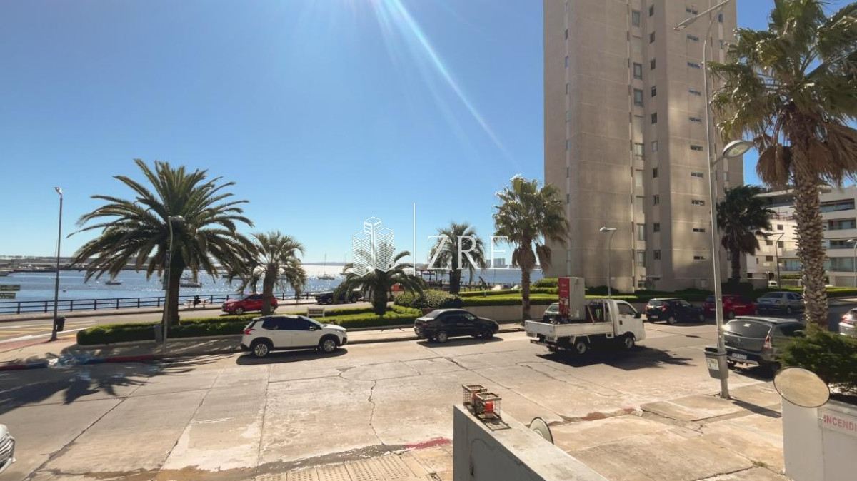 Apartamento ID.985 - Venta y alquiler apartamento en Península, Punta del Este 