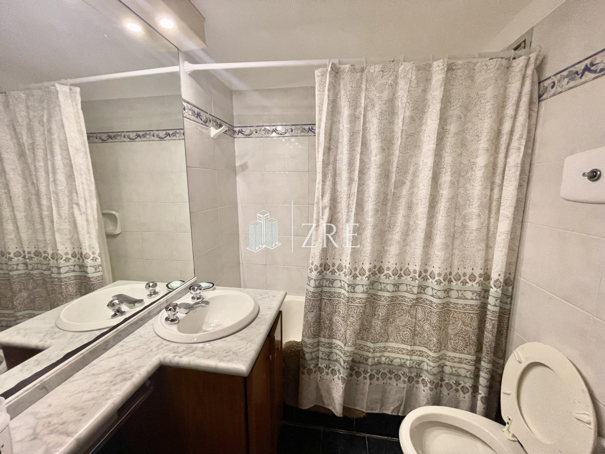 Apartamento ID.215 - Venta apartamento 3 Dormitorios en Península, Punta del Este, Oportunidad!