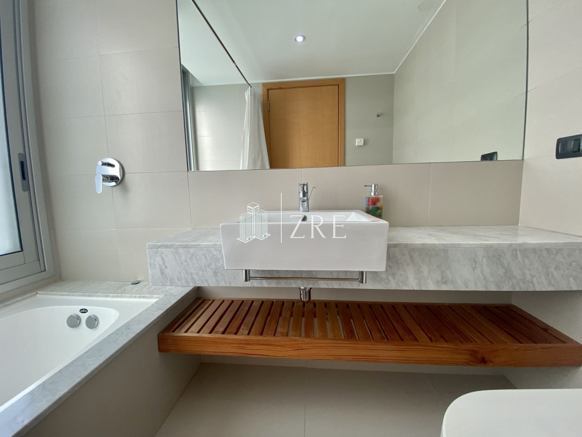 Apartamento ID.341 - Venta apartamento 4 dormitorios, playa brava Punta del Este 