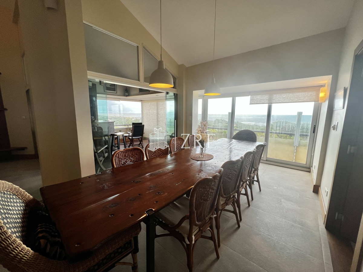 Apartamento ID.122 - Venta Penthouse Primera línea Brava
