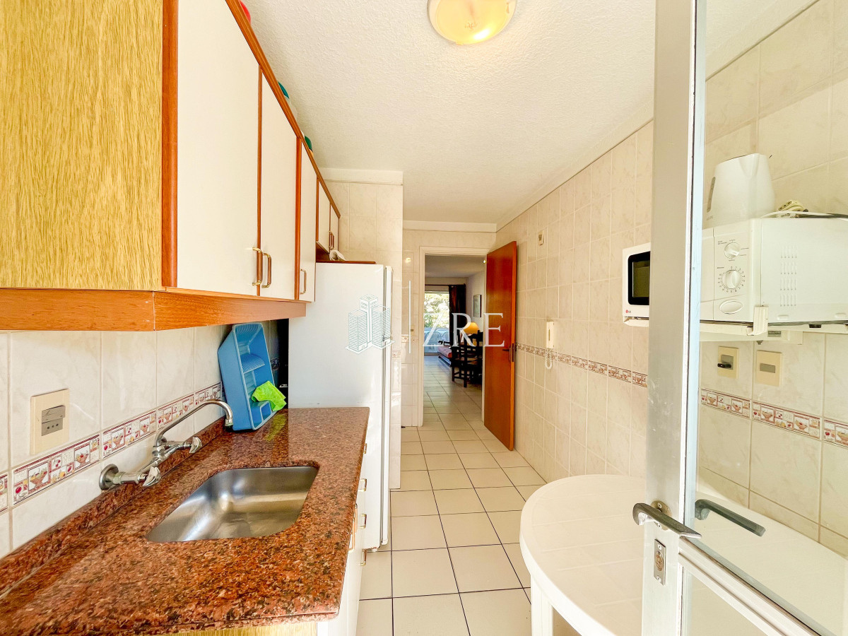 Apartamento ID.614 - Venta apartamento 3 dormitorios. Playa mansa, Punta del Este 