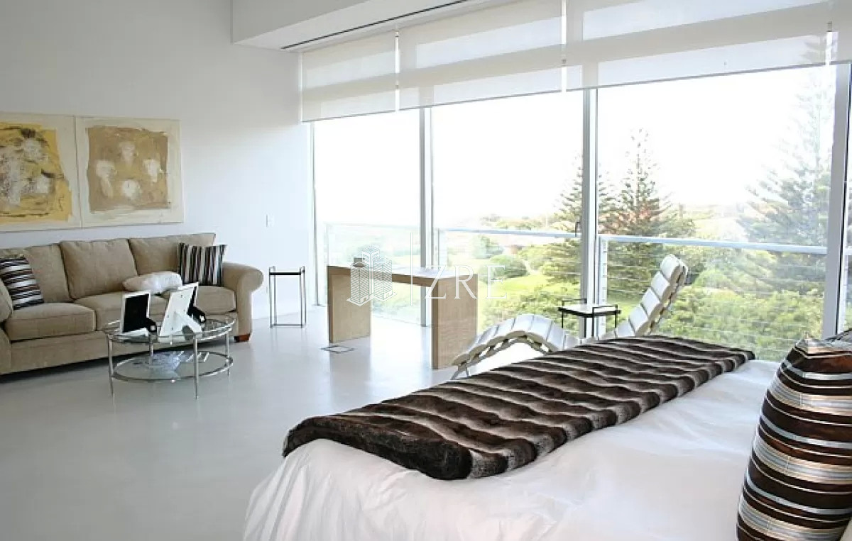 Apartamento ID.908 - Venta apartamento 5 dormitorios playa brava Punta del Este 