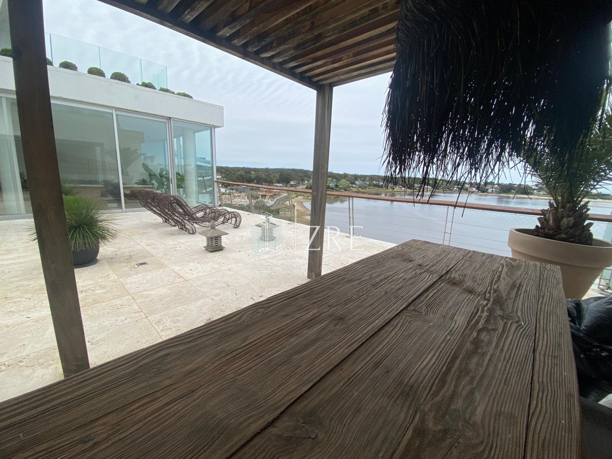 Apartamento ID.714 - Venta apartamento 3 dormitorios. 