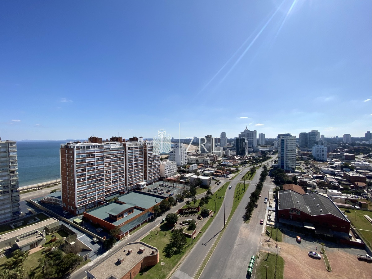 Apartamento ID.300 - VENTA  APARTAMENTO 2 DORMITORIOS IMPERIALE PUNTA DEL ESTE