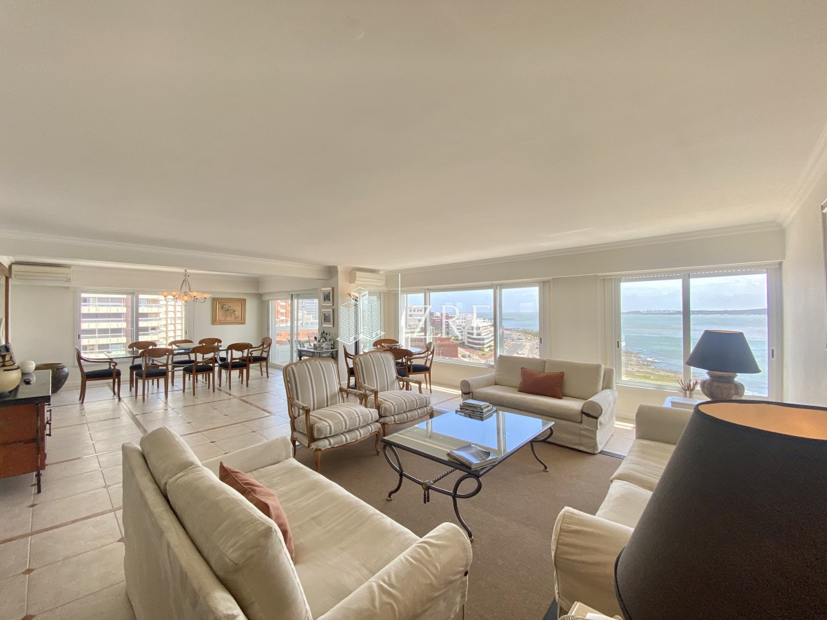 Apartamento ID.289 - Venta apartamento 3 dormitorios. Playa mansa, Punta del Este  
