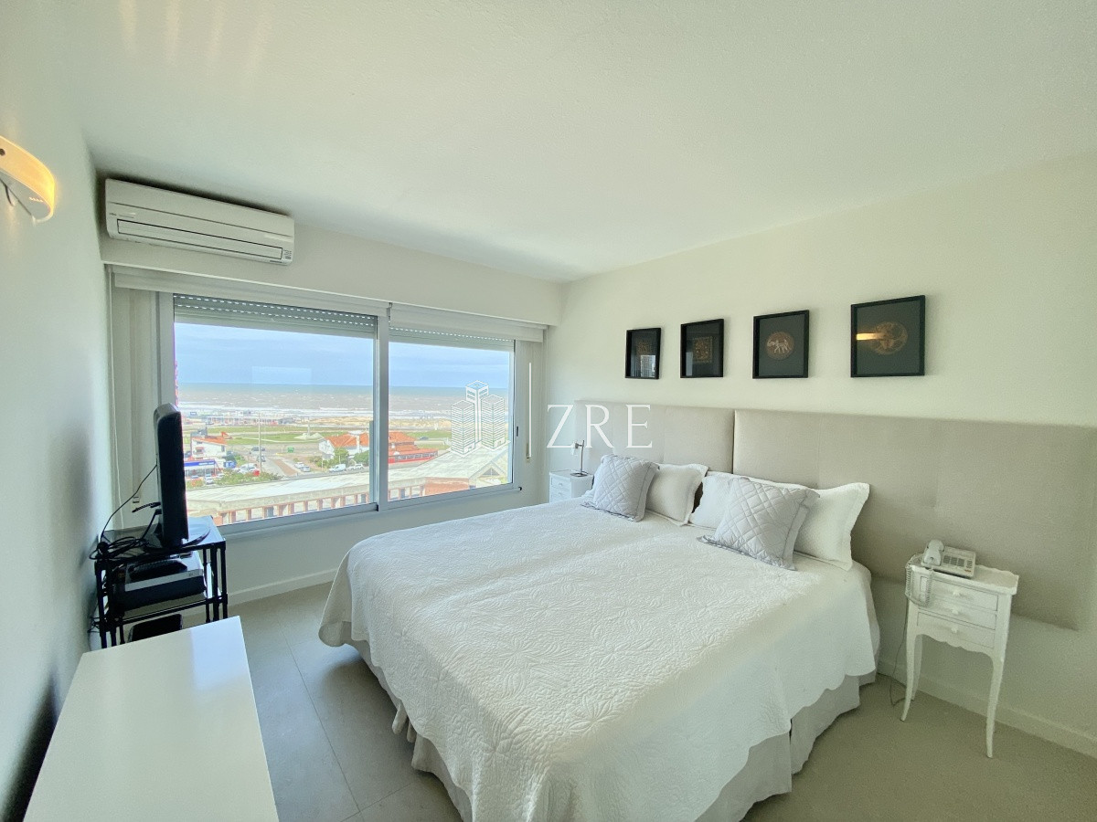 Apartamento ID.289 - Venta apartamento 3 dormitorios. Playa mansa, Punta del Este  