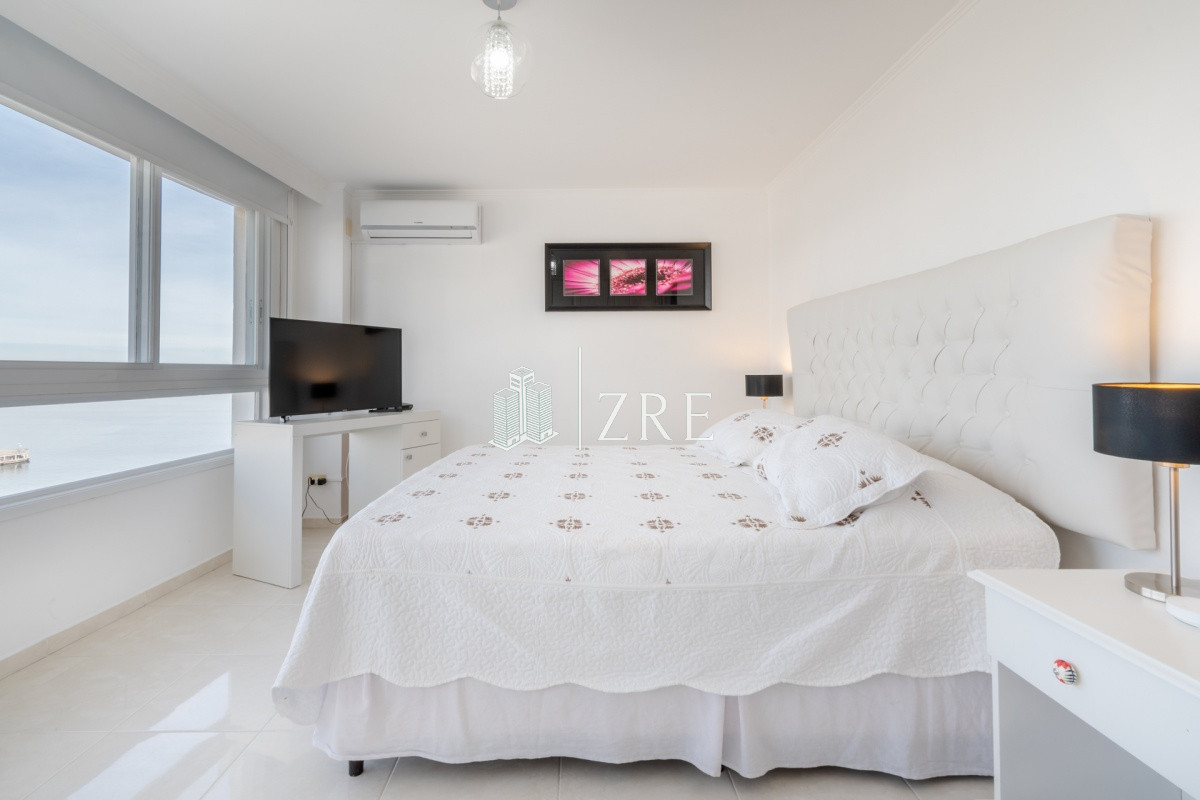 Apartamento ID.509 - Venta apartamento 3 dormitorios playa mansa Punta del Este