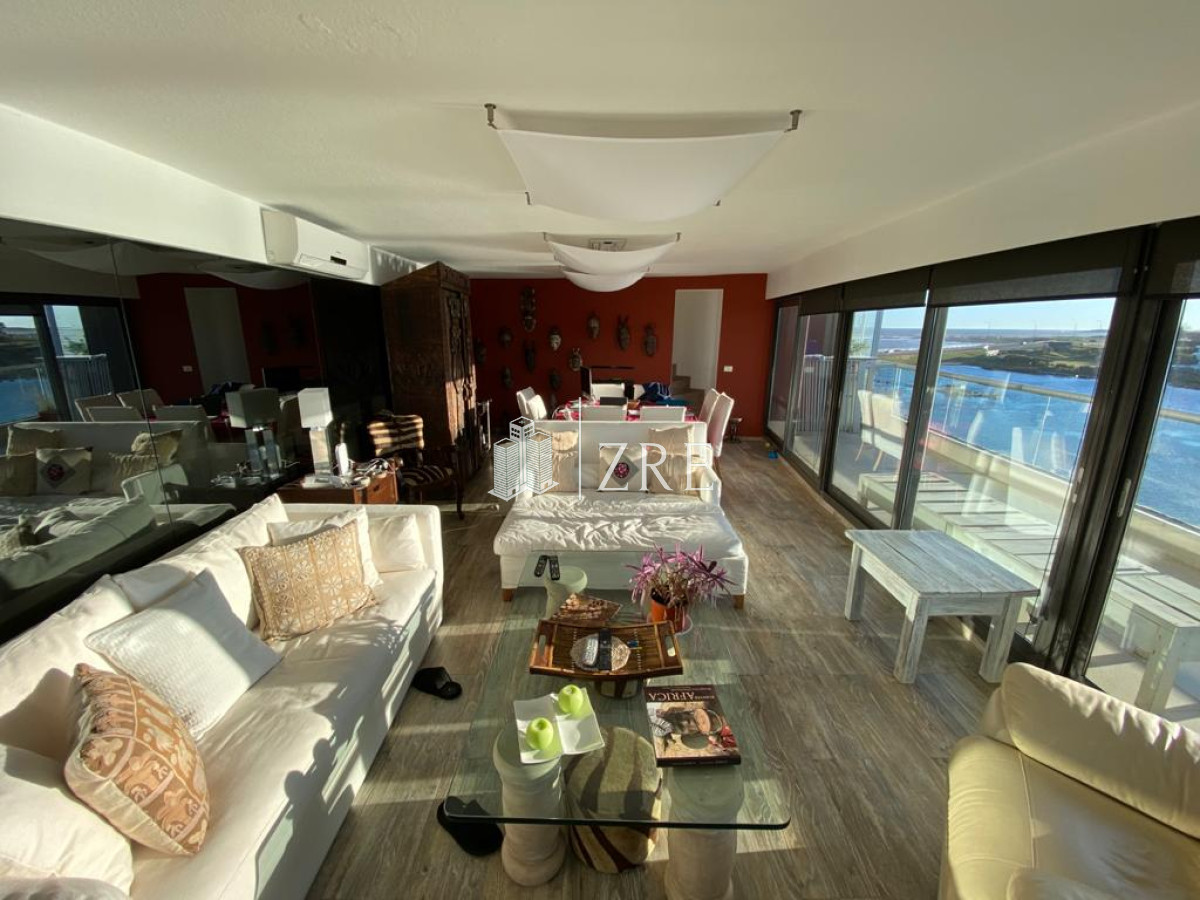 Apartamento ID.927 - Venta Pent-house en Terrazas de la Laguna, Punta del Este