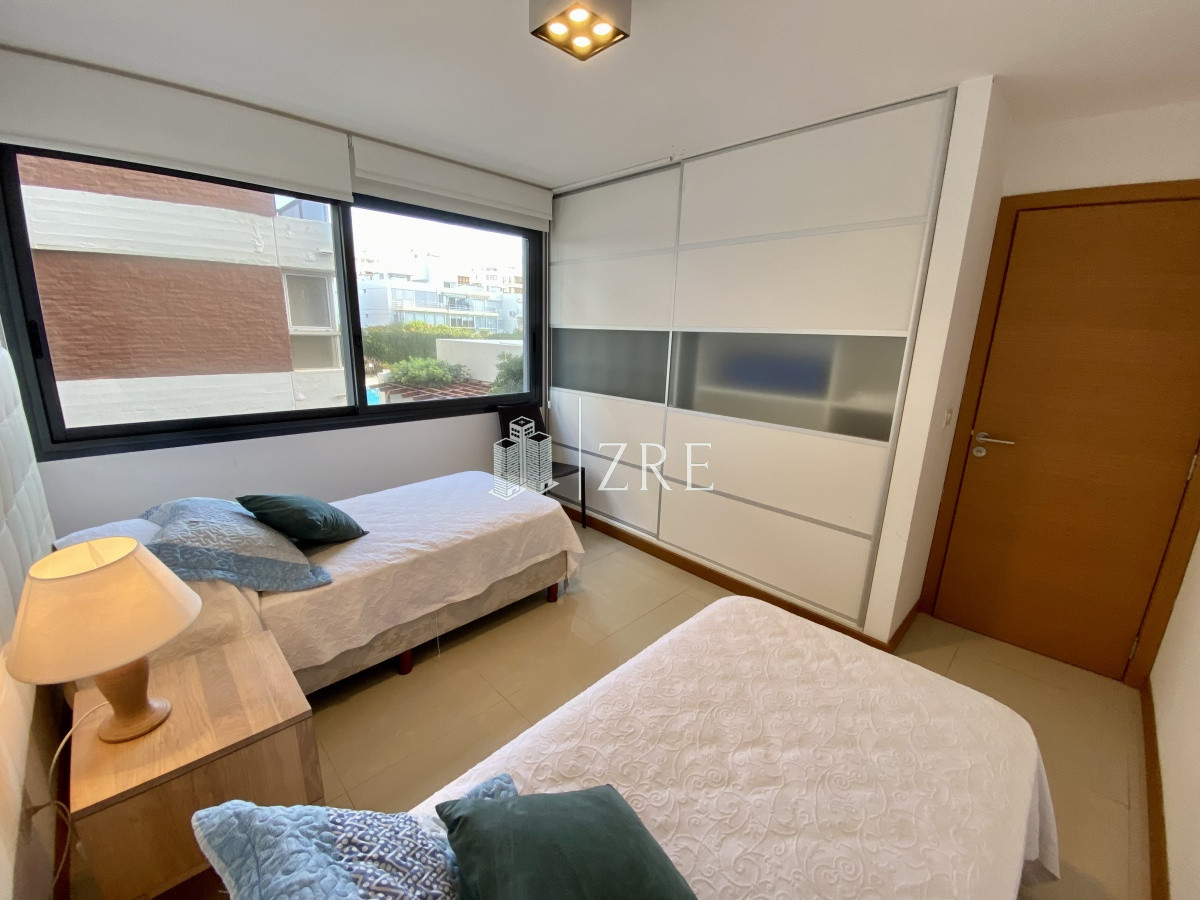 Apartamento ID.334 - Venta apartamento 2 dormitorios. Playa brava, Punta del Este