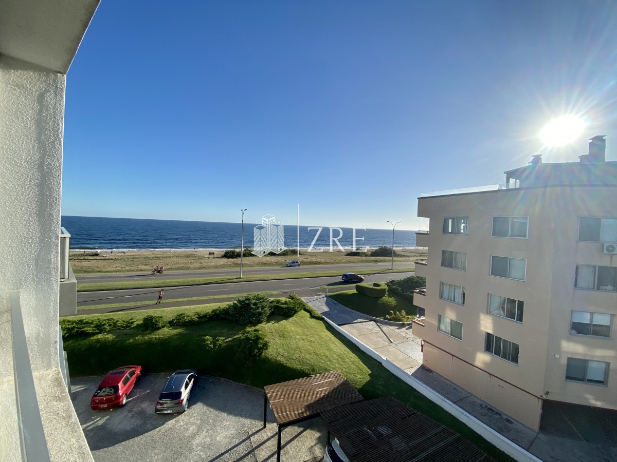 Apartamento ID.374 - Venta apartamento Penthouse primera linea de Playa Mansa!