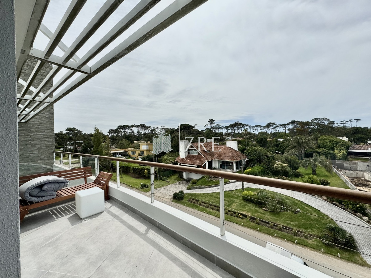 Apartamento ID.805 - Venta apartamento  2 Dormitorios + Servicio.