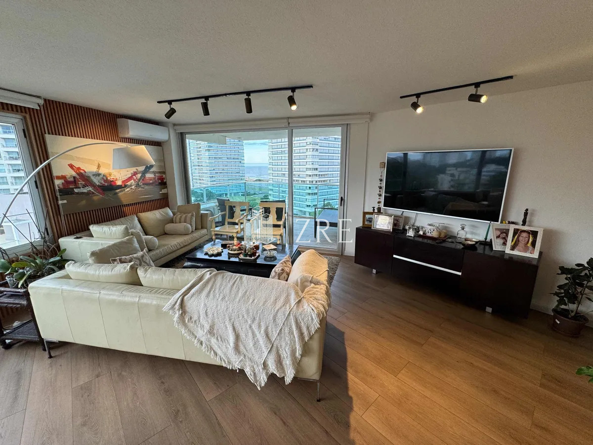 Apartamento ID.540 - Venta apartamento 4 dormitorios punta del este, playa brava