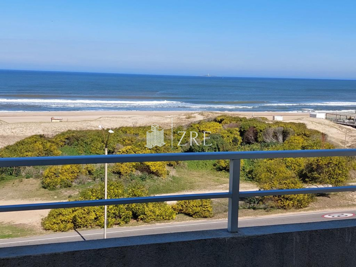 Apartamento ID.116 - Alquiler espectacular apartamento en primera linea - Punta del Este, Brava