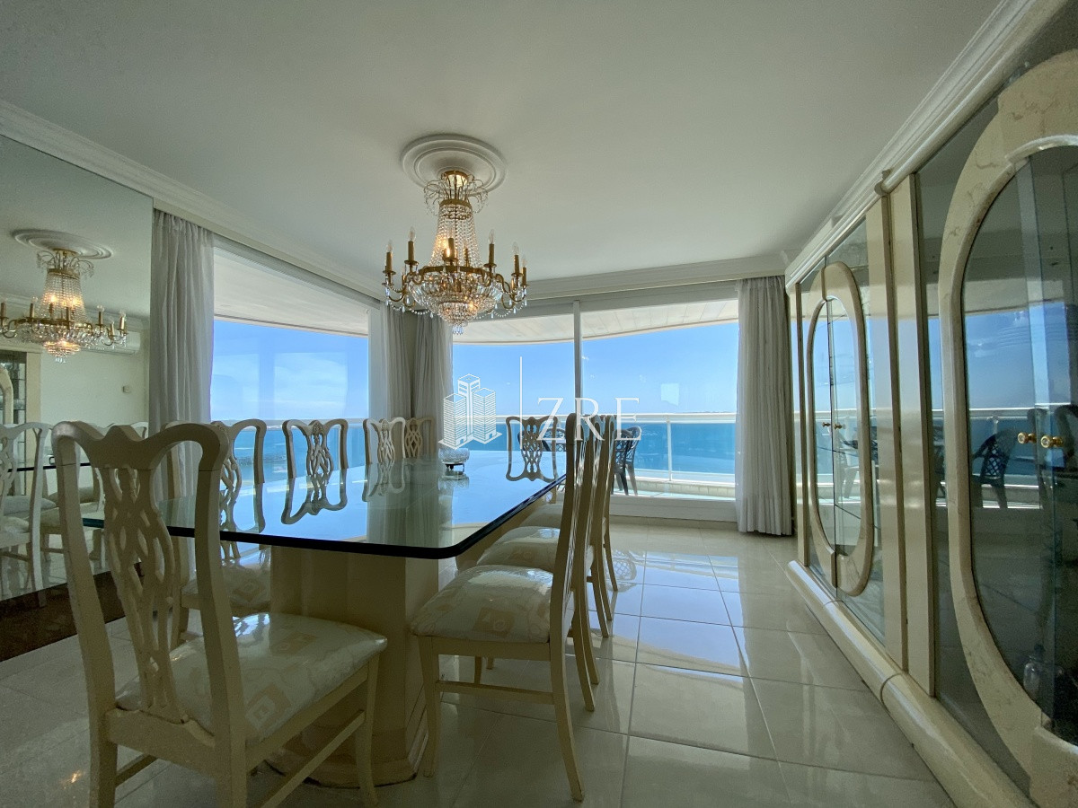 Apartamento ID.379 - Venta apartamento 3 dormitorios. Playa mansa, Punta del Este