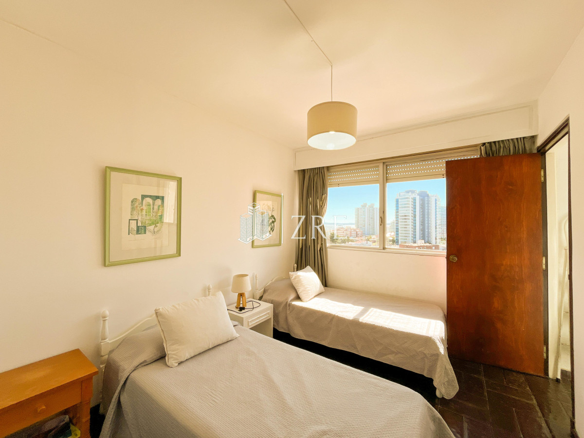 Apartamento ID.937 - Venta Apartamento Península Punta del Este