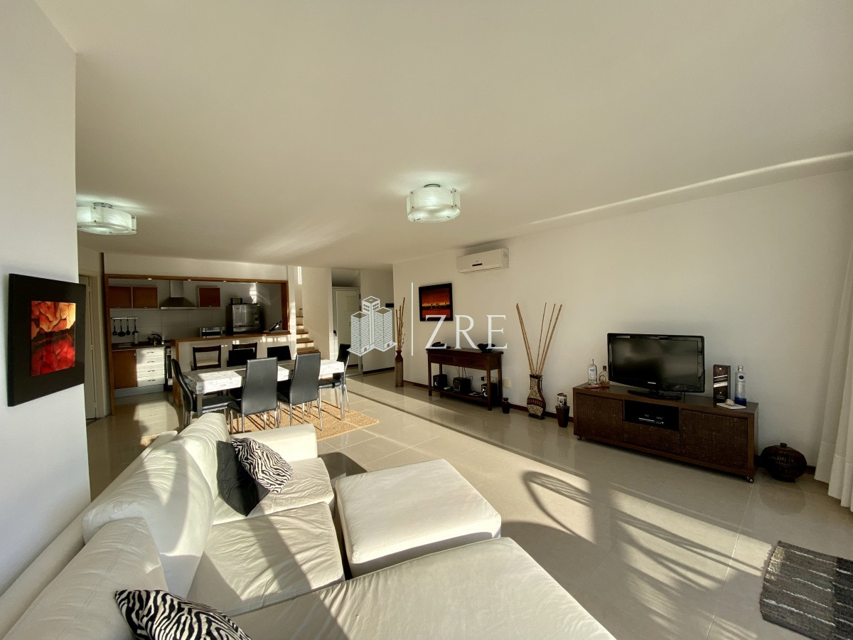 Apartamento ID.374 - Venta apartamento Penthouse primera linea de Playa Mansa!